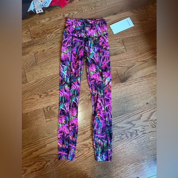 Lululemon leggings - Picture 3 of 9